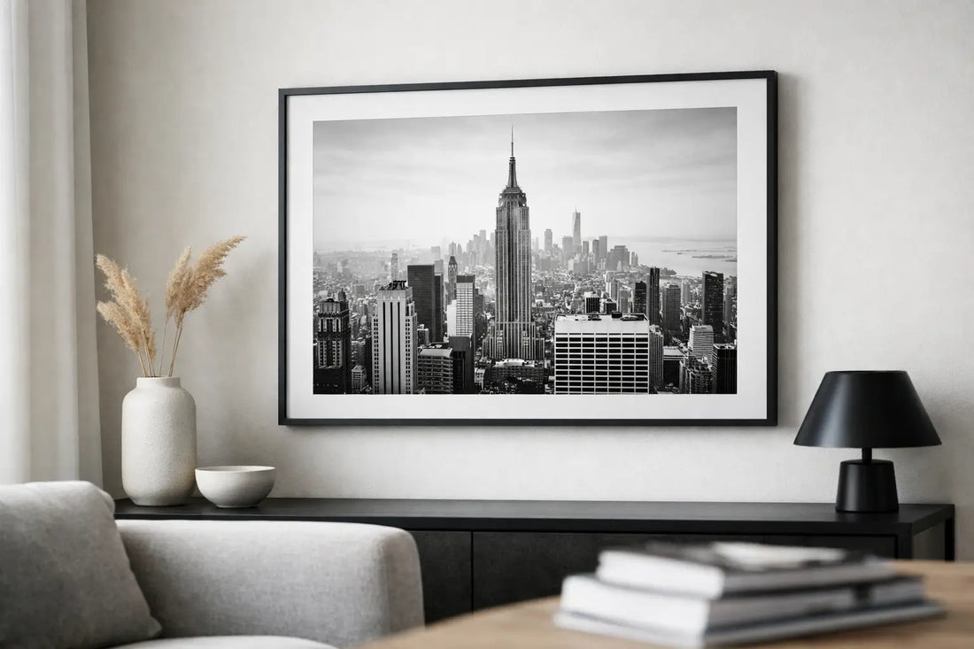Une affiche décorative en noir et blanc